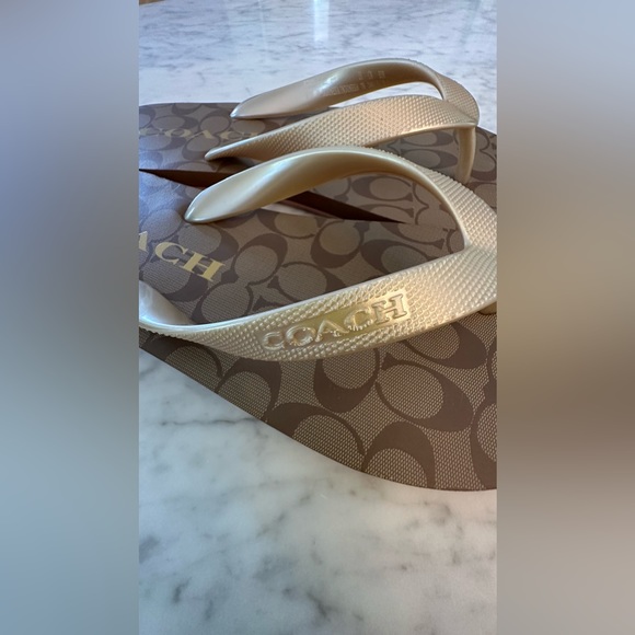 NWT NEW Coach Zak LOGO FLIP FLOP Khaki / Gold SIZE 7 - Picture 5 of 9